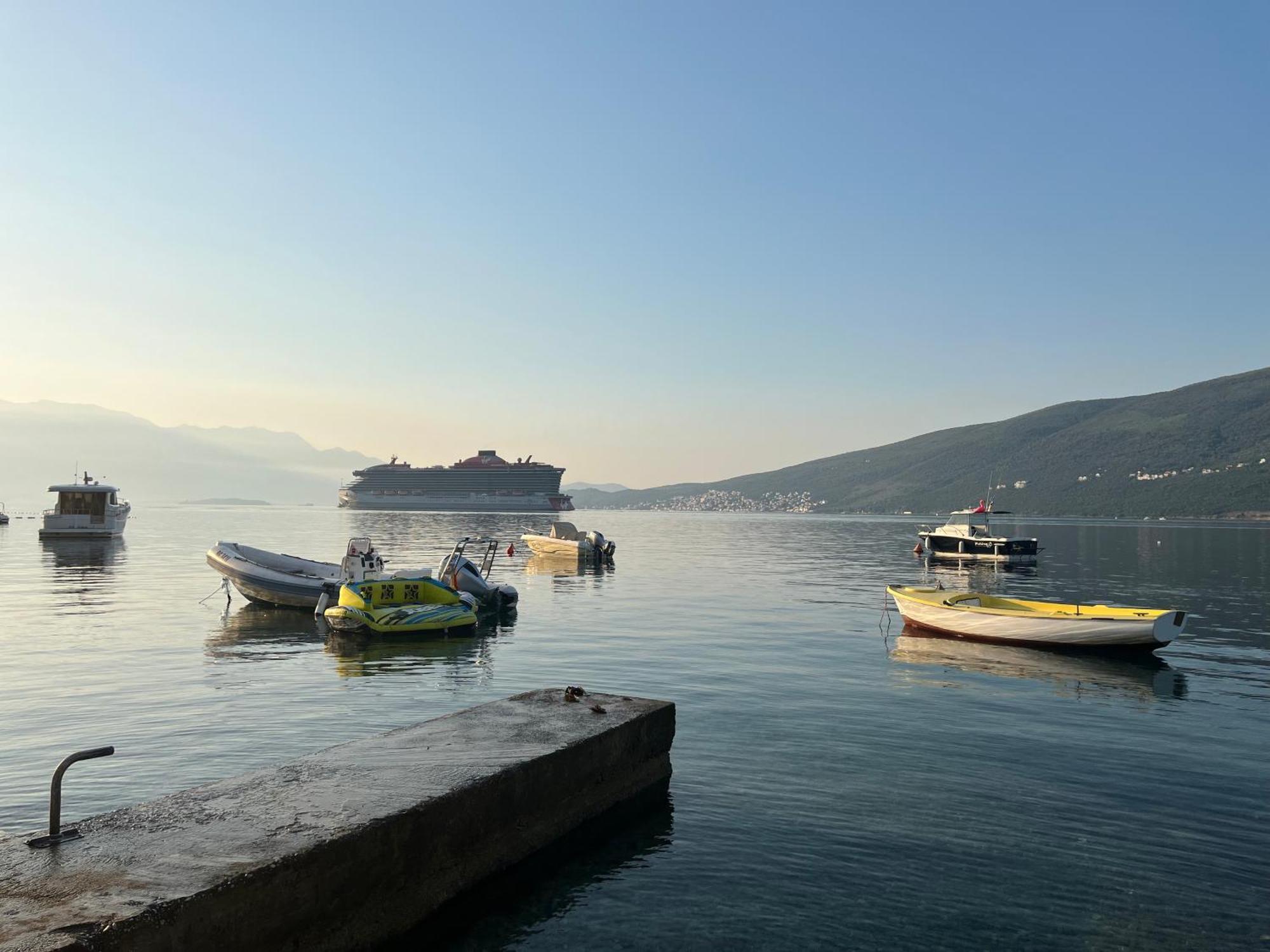 Apartment Dunja Djenovici Herceg Novi Ngoại thất bức ảnh